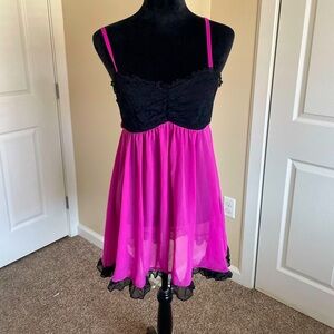 vintage linea donatella fuchsia and black babydoll milkmaid slip